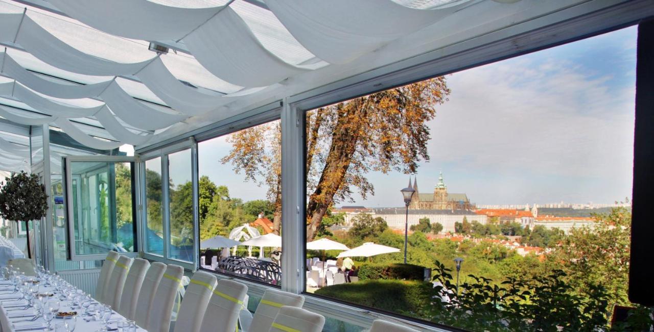 Nebozizek Hotel A Restaurant براغ المظهر الخارجي الصورة